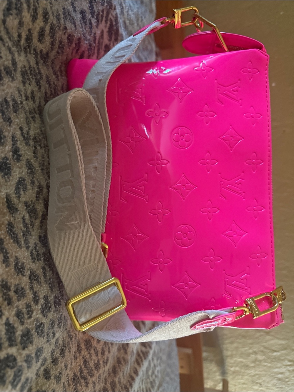 Louis Vuitton Hot Pink Vernis Crossbody with Beige Strap and Gold Hardware